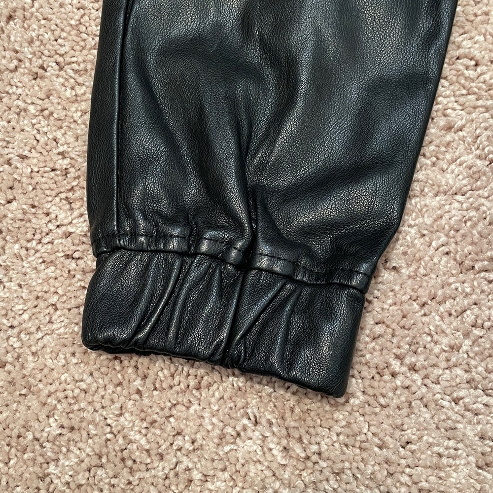 7 For All Mankind Shiny Black Joggers - Picture 3 of 4